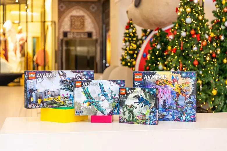 ห้างเซ็นทรัล ชวนทุกครอบครัวฉลองความสุขพร้อมความสนุก ที่งาน "LEGO Build a Playful Holiday" ต่อเติมไอเดียเจ๋งด้วยตัวต่อเสริมจินตนาการ