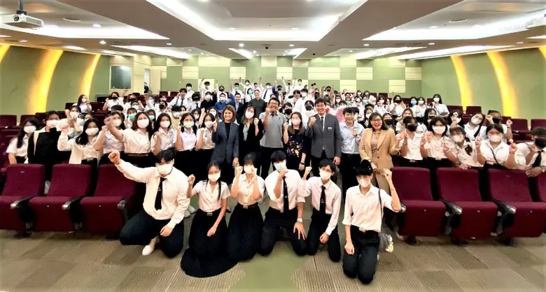 เก็บตกบรรยากาศมาฝาก สำหรับงานการนำเสนอโคร...