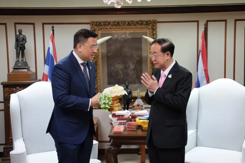 นายสิทธิกร ดิเรกสุนทร กรรมการและผู้จัดการ...