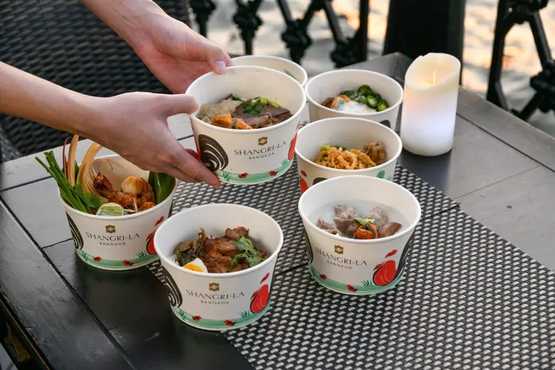 อร่อยแบบเต็มอิ่มไปกับหลากหลายซุ้มอาหารรสเด็ดจากร้านดังทั่วไทย พลาดไม่ได้กับงานออกร้านอาหารสไตล์สตรีทฟู้ดมาร์เก็ต "ร้านดัง รสเด็ด @ศาลาทิพย์" ครั้งที่ 8