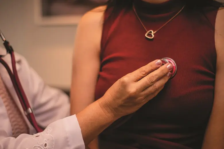 ผู้เชี่ยวชาญชี้คนไทยยังละเลยโรคไขมันในเลื...