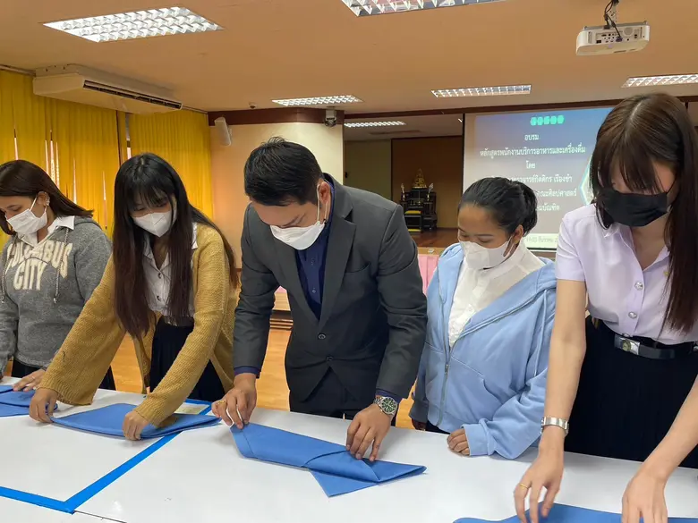 รมว.สุชาติ สั่งกรมพัฒน์เร่งผลิตแรงงานภาคท่องเที่ยวและบริการ รับทัวร์จีนเที่ยวไทย