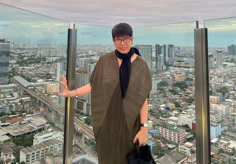 บริษัท เบอร์ด้า ลักซ์ชัวรี่ (BurdaLuxury)...