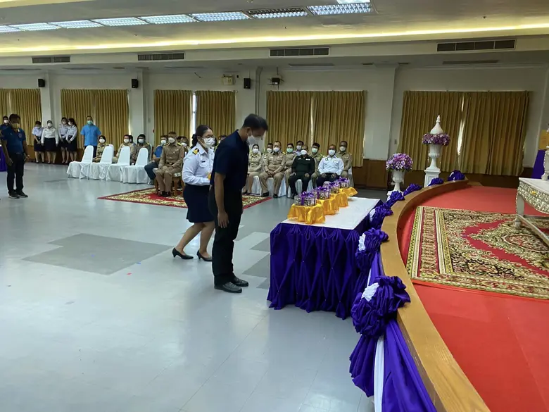 "ท่าเรือประจวบ" ร่วมพิธีมอบปลากะตักแห้ง ปลาทูเค็ม "จากทะเลสู่ดอย"