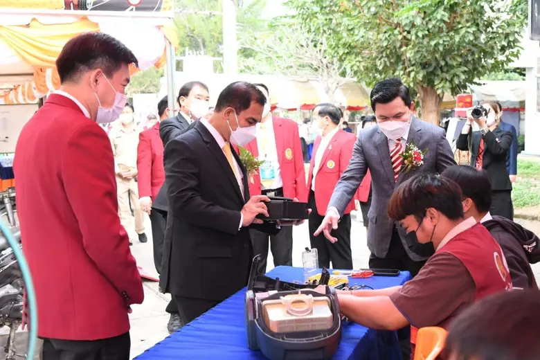 ธนุ "ปลื้มนวัตกรรมสิ่งประดิษฐ์ตอบโจทย์พัฒนากำลังคนอาชีวศึกษาสมรรถนะสูง ลงสู่ชุมชนและต่อยอดเชิงพาณิชย์"