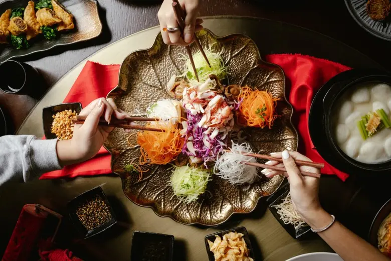 Mott 32 Bangkok ที่ The Standard, Bangkok...