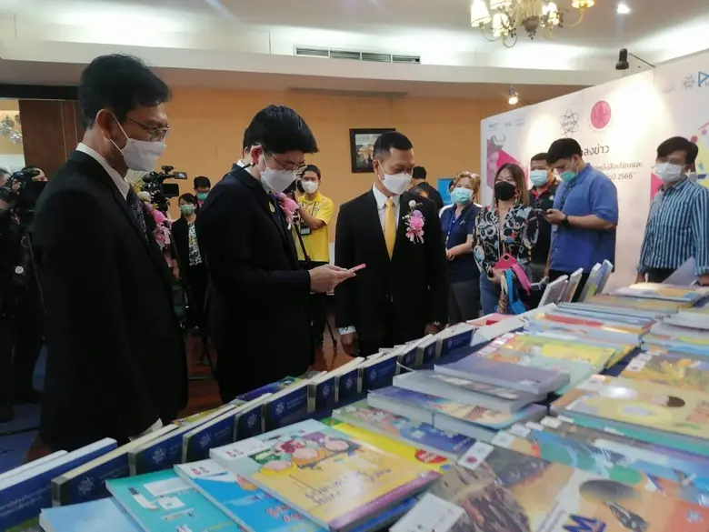 สสวท. จับมือ องค์การค้าของ สกสค. เดินหน้าผลิตหนังสือเรียน สื่อนวัตกรรมการเรียนรู้ ปักธงคุณภาพ ทั่วถึง ทั่วไทย โรงเรียนทันใช้ก่อนเปิดเทอม