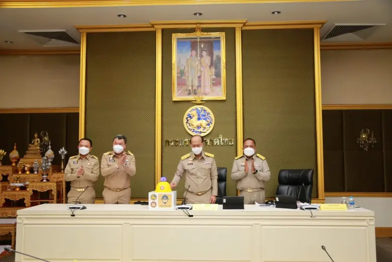 พลเอก อนุพงษ์ เผ่าจินดา รัฐมนตรีว่าการกระ...