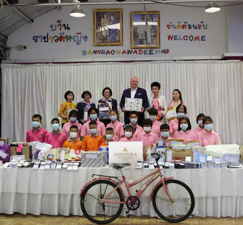 โรงแรมอนันตรา สยาม กรุงเทพ นำโดย มร. มาร์...