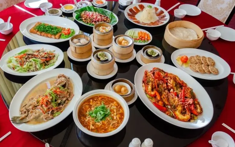 ต้อนรับเทศกาลตรุษจีนด้วย ชุดอาหารจีนมงคลร...