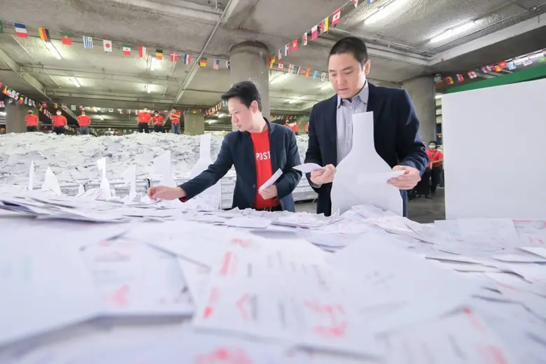 ไปรษณีย์ไทย ส่งมอบไปรษณียบัตรทายผลแชมป์บอลโลกแก่ไทยรัฐ เตรียมลุ้นโฉมหน้าผู้โชคดีพร้อมกัน 31 มกราคมนี้