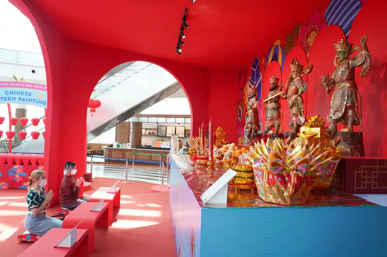 คิง เพาเวอร์ รางน้ำ จัดกิจกรรม "KING POWE...