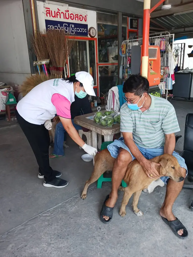 นายชัชชญา ขำจันทร์ ผู้อำนวยการเขตลาดกระบั...