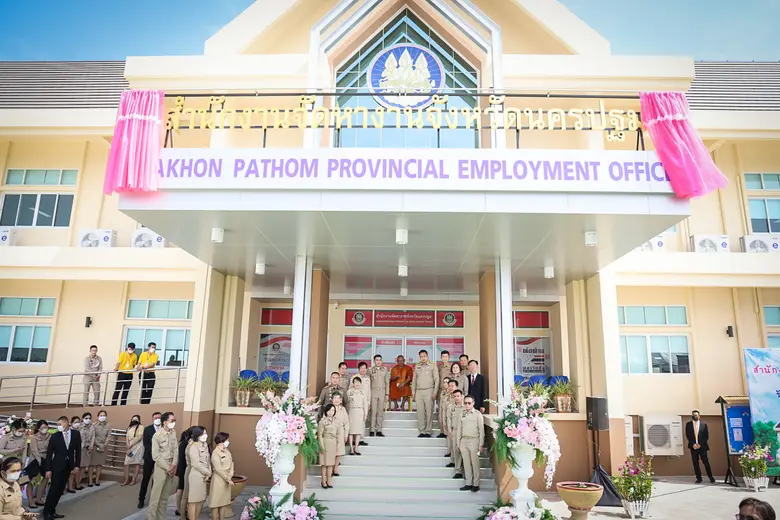 รมว.สุชาติ เปิดอาคารสำนักงานจัดหางาน จ.นครปฐม แห่งใหม่ รองรับบริการประชาชนทุกกลุ่มเป้าหมาย