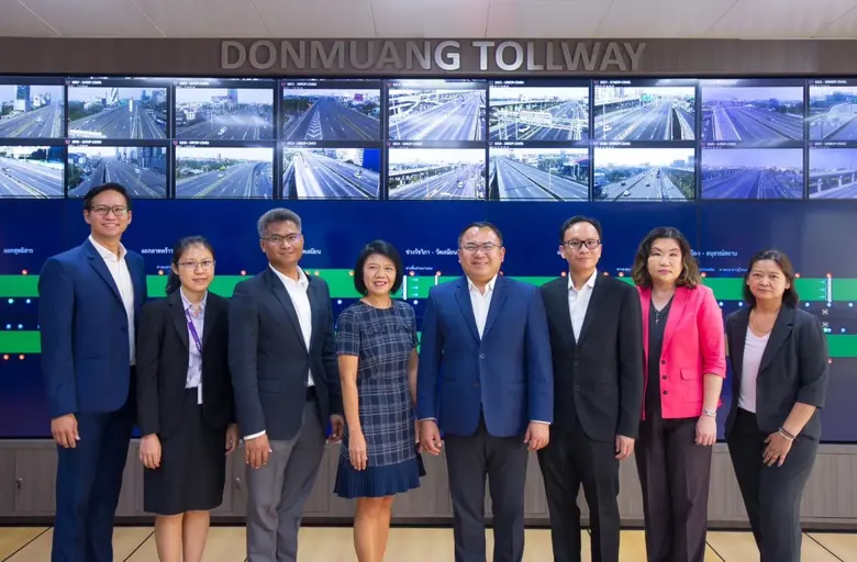 ดร.ศักดิ์ดา พรรณไวย (ที่ 5) กรรมการผู้จัด...