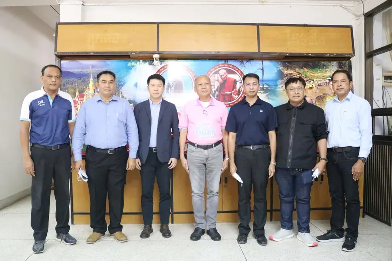 นายอุดม สดใส กรรมการผู้จัดการ บริษัท ไลน์...