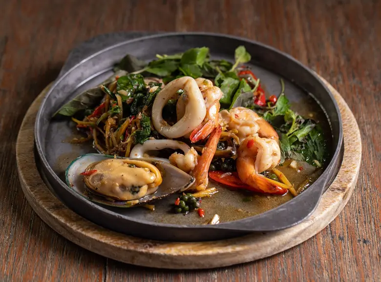 คาเฟ่ แคนทารี สาขาบางแสน, ภูเก็ต, ปราจีนบ...