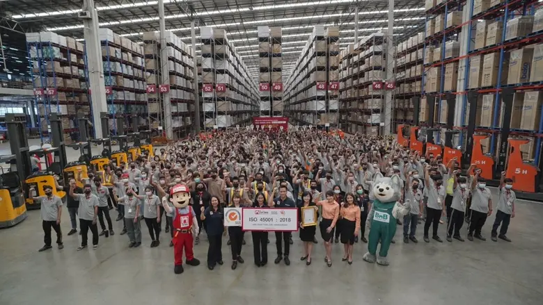 "ซีอาร์ซี ไทวัสดุ" ปลื้มศูนย์กระจายสินค้าวังน้อย คว้ามาตรฐานความปลอดภัย ISO 45001 สะท้อนผู้นำค้าปลีกวัสดุก่อสร้าง - สภาพแวดล้อมต่อพนักงาน และลูกค้าที่เป็นเลิศ