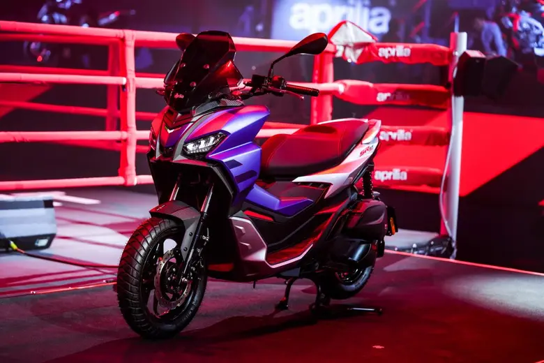 "อาพริเลีย" สร้างปรากฏการณ์ไลฟ์สไตล์ความมันส์แบบจัดเต็ม ย้ำความเป็น "BE A RACER" แห่งวงการซูเปอร์ไบค์เมืองไทย กับงาน "Aprilia SR GT The Ultimate Night"