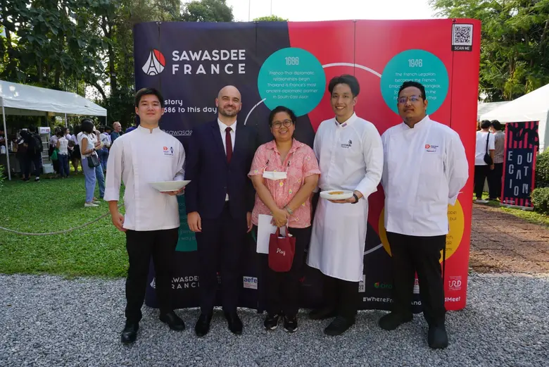 เมื่อไม่นานมานี้ วิทยาลัยดุสิตธานี สถาบันอุดมศึกษาด...