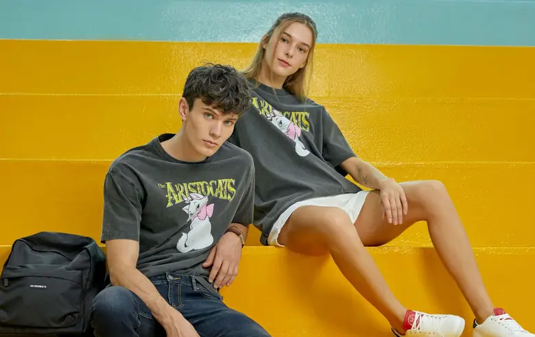 CC DOUBLE O (ซีซี ดับเบิลโอ) ร่วมกับ เดอะ...