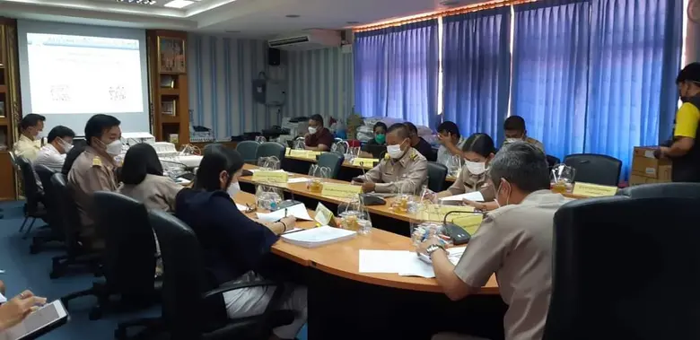 สพร. 32 จันทบุรี ร่วมกับสำนักงานเกษตรและสหกรณ์จังหวัดจันทบุรี ประชุมหารือกับหน่วยงานภาครัฐ ภาคเอกชน ผู้มีส่วนได้เสียที่เกี่ยวข้อง ในการจัดทำมาตรฐานฝีมือแรงงานสาขานักคัด นักตัดทุเรียน