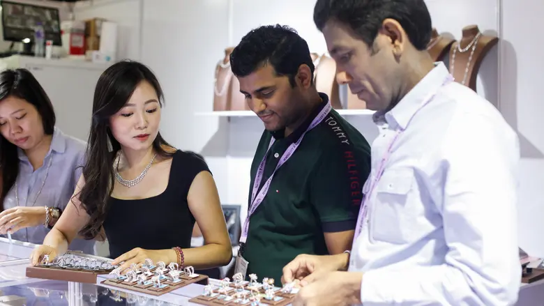 "Jewellery &amp; Gem ASEAN Bangkok 2023" งานมหกรรมอัญมณี และเครื่องประดับ B2B ระดับโลก จะจัดขึ้นครั้งแรกในประเทศไทย ในวันที่ 26 - 29 เม.ย. 2566 ณ ศูนย์การประชุมแห่งชาติสิริกิติ์