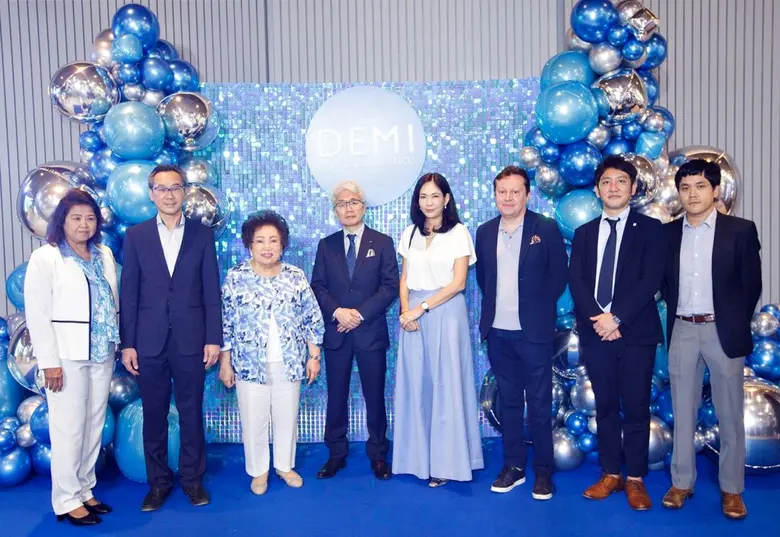 กาญจนา สายสิริพร ประธานกรรมการ ธีรดา อำพั...