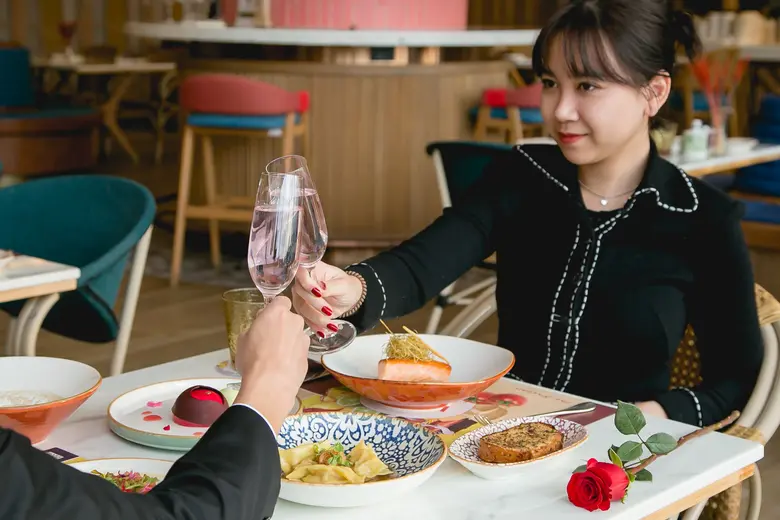 ฉลองรักหวานฉ่ำ ด้วยดินเนอร์สุดหรู ดื่มด่ำบรรยากาศวันแห่งความรัก