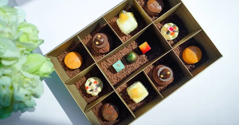 ชุดน้ำชายามบ่าย ภราดัยช็อกโกแลตอาฟเตอร์นูนที ณ ล็อบบี้ เลาจน์ โรงแรมเจดับบลิว แมริออท กรุงเทพฯ