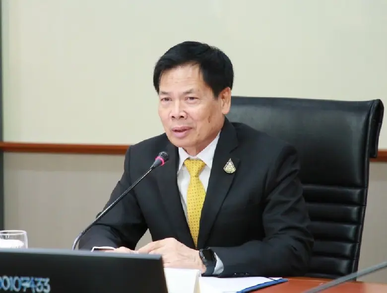 นายสุชาติ ชมกลิ่น รัฐมนตรีว่าการกระทรวงแร...