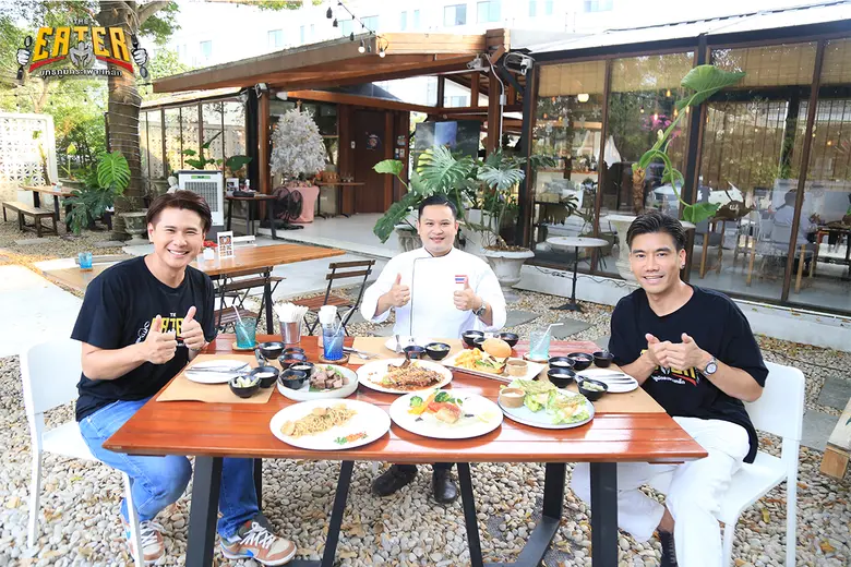 พีช อีท แหลกเปิดศึกเบอร์เกอร์เอาใจเด็กนอกใน THE EATER