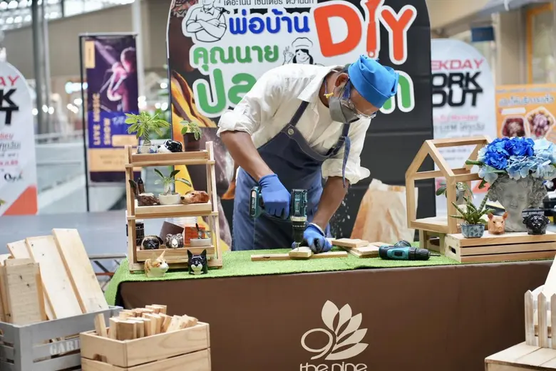 เดอะไนน์ เซ็นเตอร์ ติวานนท์ ส่งความสุขผ่านเวิร์กชอปสำหรับครอบครัวตลอดเดือนแห่งความรัก