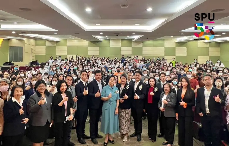 จบลงไปแล้วสำหรับกิจกรรมการเสวนาในโอกาสครบ...