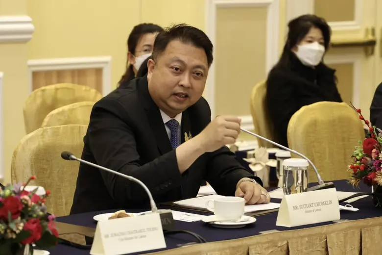 นายสุชาติ ชมกลิ่น รัฐมนตรีว่าการกระทรวงแร...