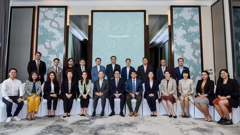 กลุ่มธุรกิจการเงินเกียรตินาคินภัทร(KKP) โ...