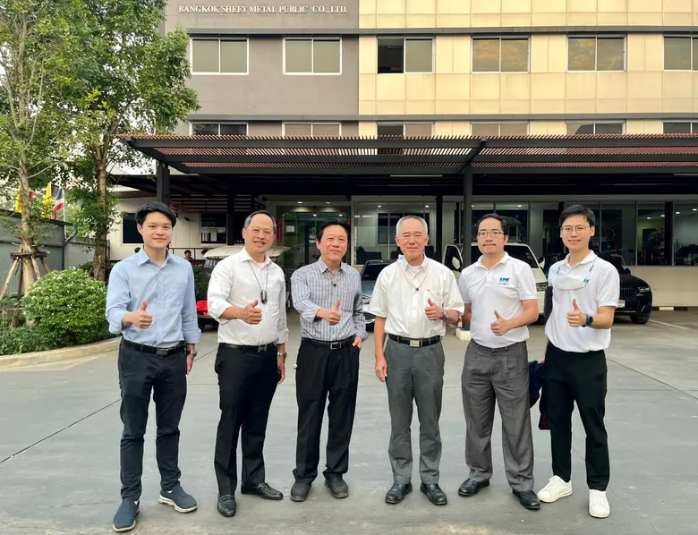 นายธานิน สัจจะบริบูรณ์ (คนที่ 3 จากซ้าย) ...