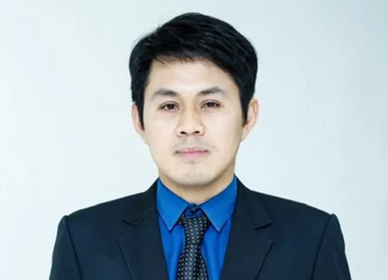 ไม่ว่าจะเป็นผู้ใดก็ตามที่ได้ยินเสียงไซเรน...