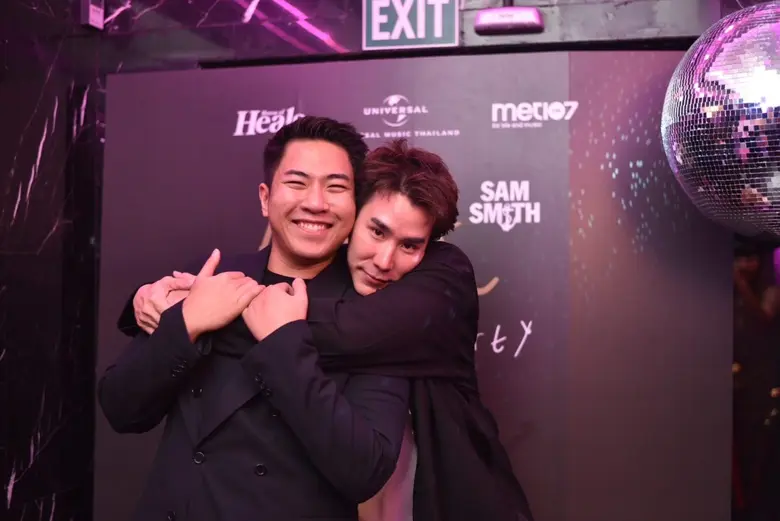 ความร้อนแรง แซ่บทุกอณูของ "Sam Smith" ไม่...