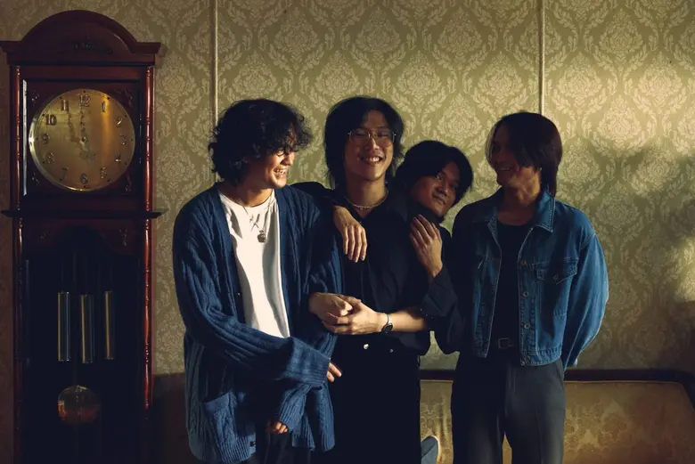 ดำดิ่งไปกับความเศร้าของการจากลาผ่าน 'คิดยาว (Your desk)' ซิงเกิลใหม่จาก Television off