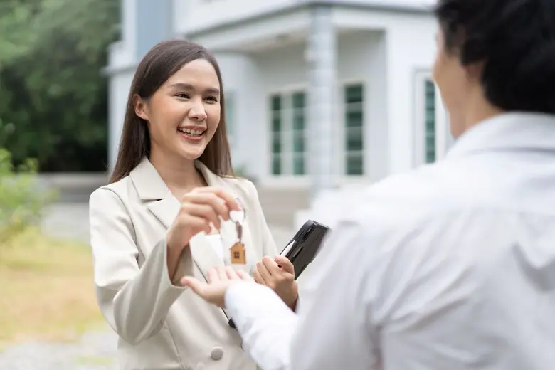 เช็กให้ชัวร์! เลือกซื้อ "บ้านมือสอง" ไม่ให้โดนหลอก