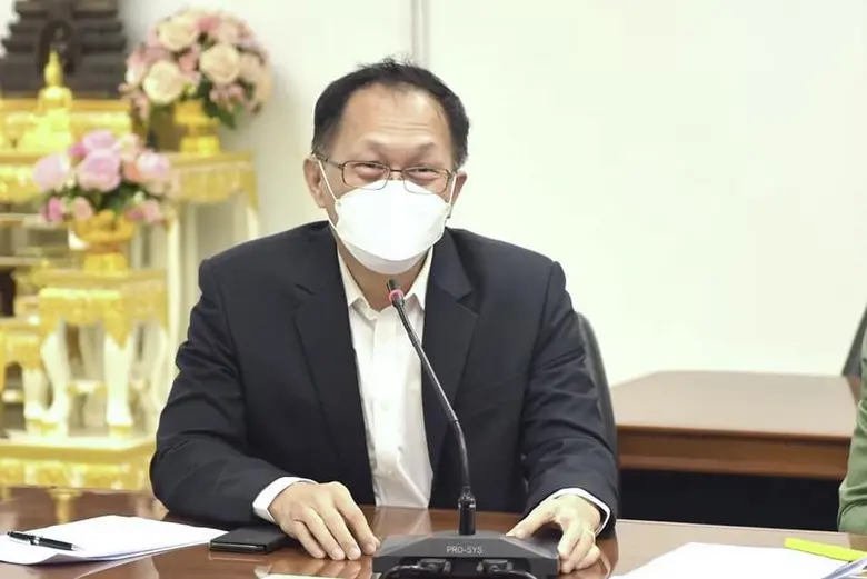 นายไทภัทร ธนสมบัติกุล ผู้อำนวยการสำนักการ...