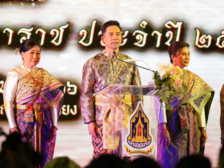 วธ.รวมใจชาวจังหวัดลพบุรีแต่งไทยทั้งเมือง ...