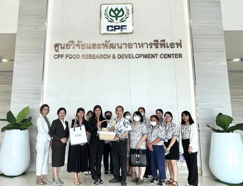 นายแพทย์ไพโรจน์ เครือกาญจนา รองผู้อำนวยการด้านการแพ...