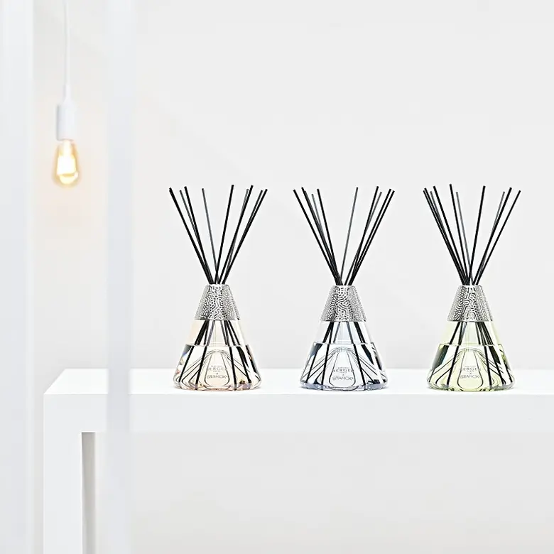 วาเลนไทน์ปีนี้ ให้ตะเกียงน้ำหอมสร้างบรรยา...