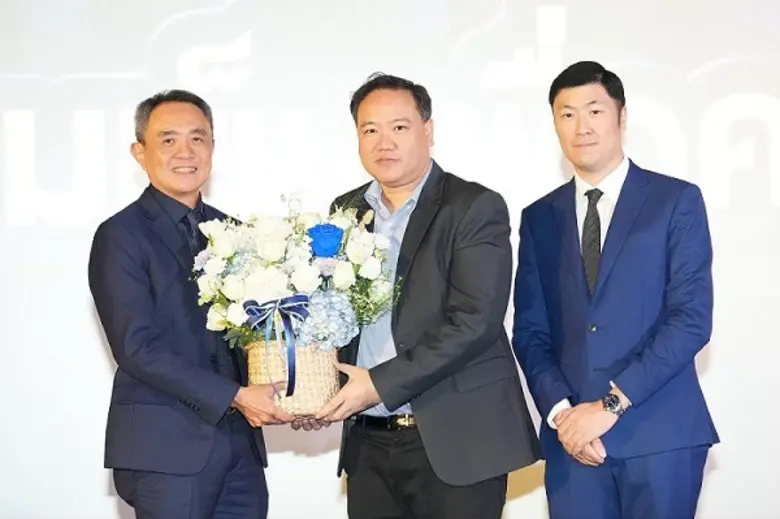 นายสุรเชษฐ์ อัศวเรืองอนันต์ รองประธานเจ้า...