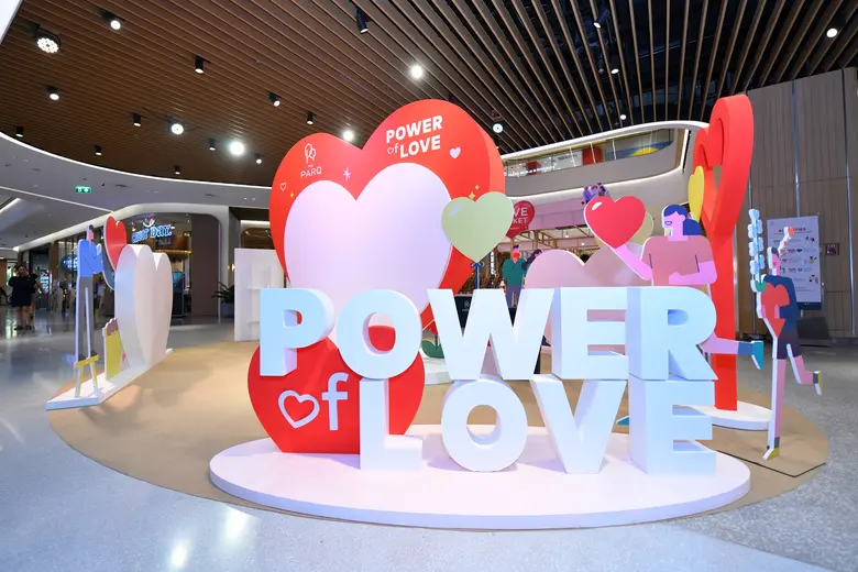 เดอะ ปาร์ค ไลฟ์ (The PARQ Life) รีเทลไลฟ์...