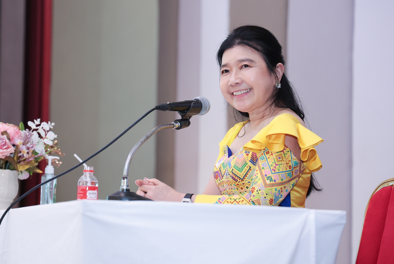 ศ.ดร.บังอร เบ็ญจาธิกุล อธิการบดีมหาวิทยาล...