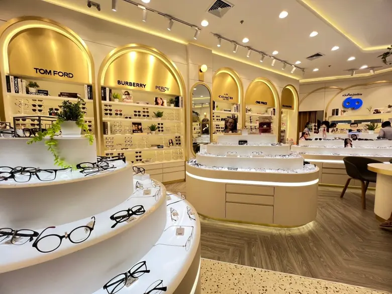 "แว่นท็อปเจริญ" เปิดตัว แฟล็กชิปสโตร์ สาขา เดอะมอลล์ โคราช (Luxoptic by Top Charoen) ศูนย์รวมแว่นตาและบริการด้านสายตาครบวงจรแห่งใหม่ ใจกลางนครราชสีมา