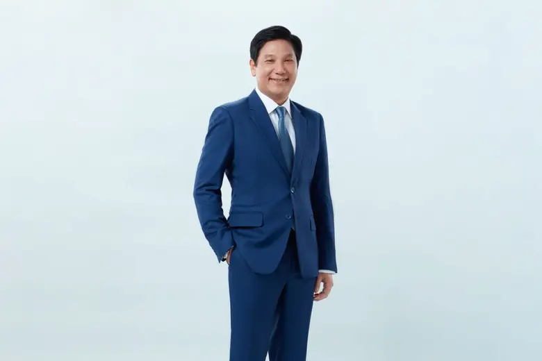 นายดิษทัต ปันยารชุน ประธานเจ้าหน้าที่บริห...